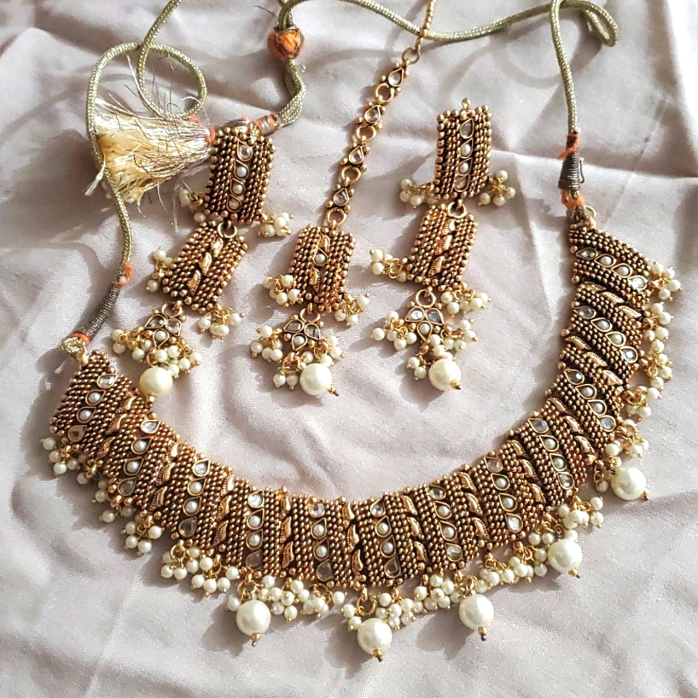 Artificial, Indian Gold & Pearl Jewelry Set